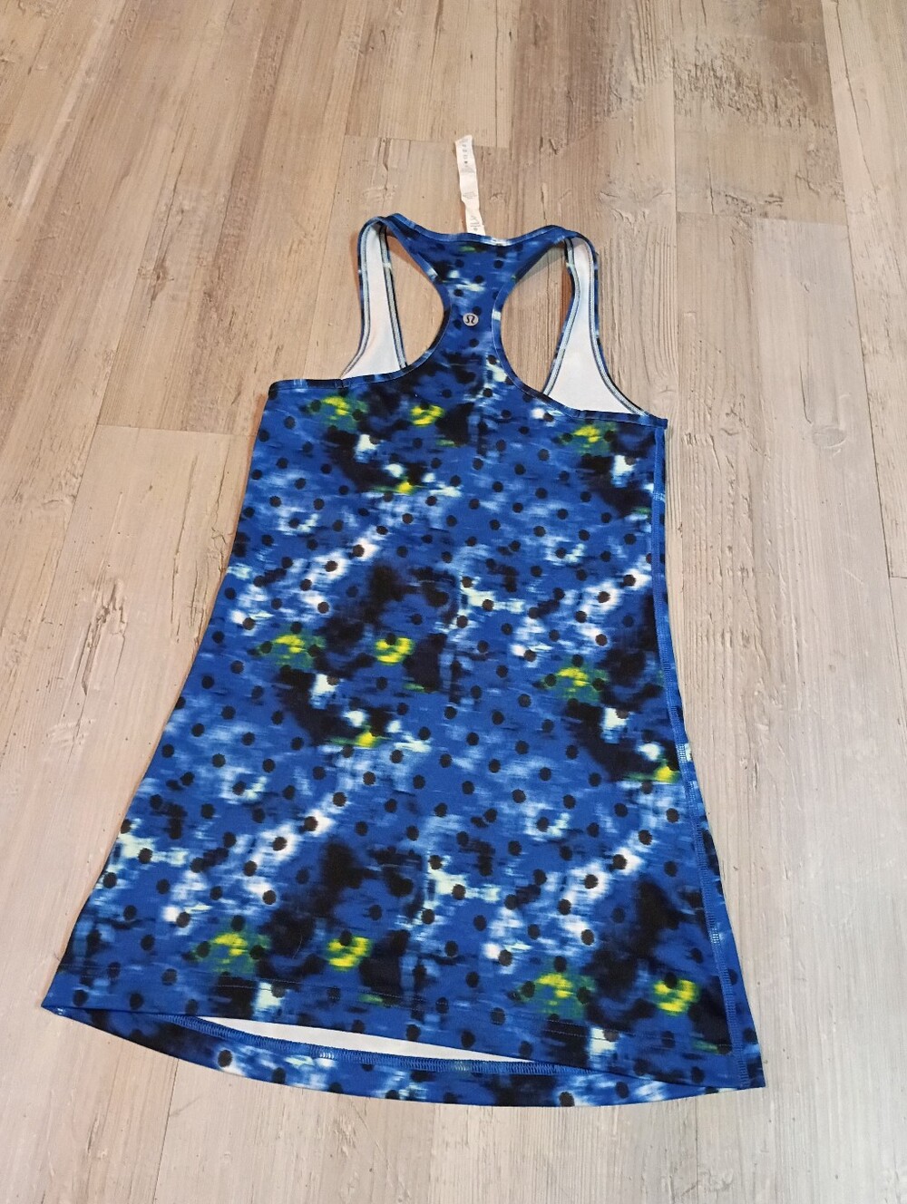 Lululemon - Picture 3 of 6